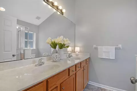 Bath - 948 Oak Arbor Cir, Saint Augustine, FL 32084 photo 1 of 3