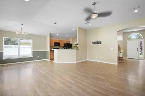 Living - 948 Oak Arbor Cir, Saint Augustine, FL 32084 photo 4 of 9