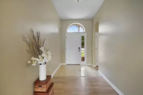 Entry Way - 948 Oak Arbor Cir, Saint Augustine, FL 32084 photo 2 of 2