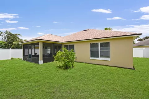 Exterior - 948 Oak Arbor Cir, Saint Augustine, FL 32084 photo 5 of 8