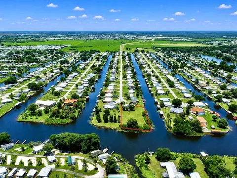 View/Area - 2717 SE 32nd St, Okeechobee, FL 34974 photo 5 of 24