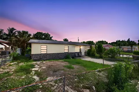 1511 W 32nd St, West Palm Beach, FL 33404