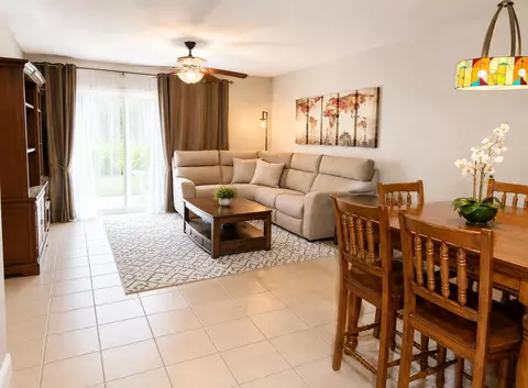 140 S Cypress Rd #111, Pompano Beach, FL 33060