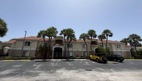 815 W Boynton Beach Blvd #12-203, Boynton Beach, FL 33426