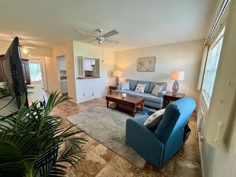 150 Easthampton G #150, West Palm Beach, FL 33417