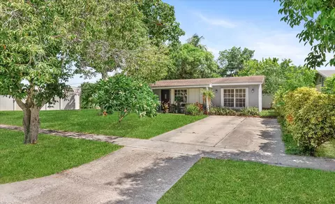 2106 Ware Dr, West Palm Beach, FL 33409