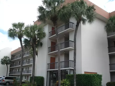 5917 Via Vermilya #408, Lake Worth, FL 33462