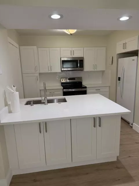 9150 NW 38th Dr #111, Coral Springs, FL 33065
