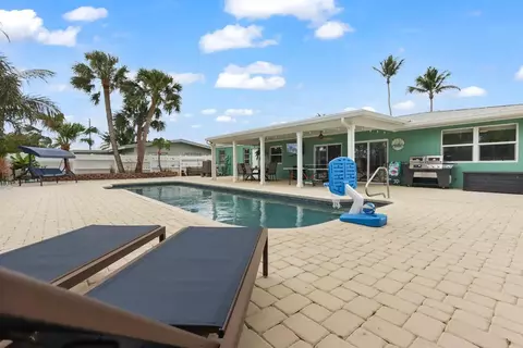 608 Malabar Ave, Fort Pierce, FL 34949