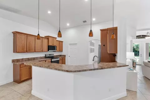 Kitchen - 9608 Mockingbird Trl, Jupiter, FL 33478 photo 1 of 6