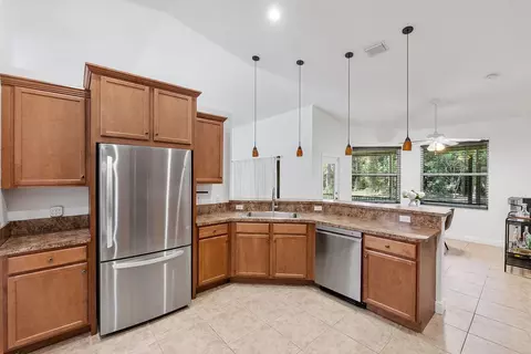 Kitchen - 9608 Mockingbird Trl, Jupiter, FL 33478 photo 5 of 6