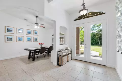 Entry Way - 9608 Mockingbird Trl, Jupiter, FL 33478 photo 2 of 3