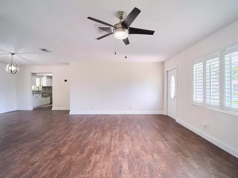 304 Circle W, Jupiter, FL 33458 photo 6