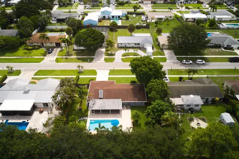 304 Circle W, Jupiter, FL 33458 photo 39