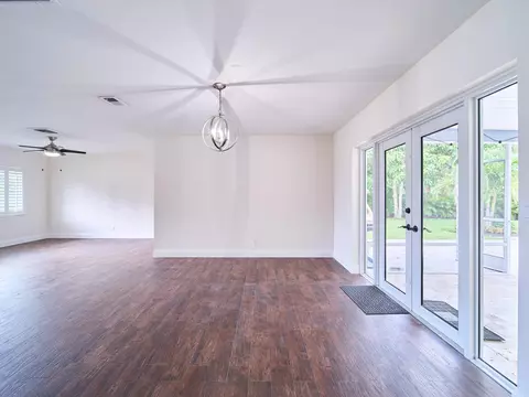 304 Circle W, Jupiter, FL 33458 photo 8