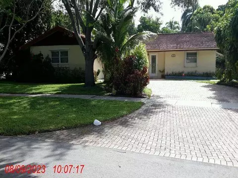 1160 Renmar Dr, Plantation, FL 33317