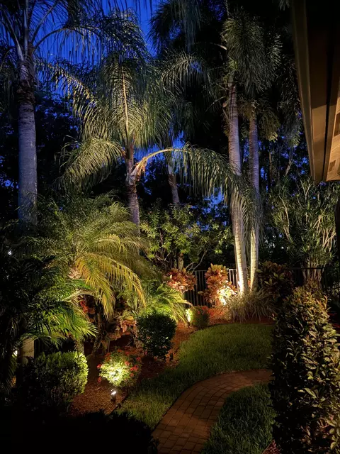 Exterior - 8564 Breezy Oak Way, Boynton Beach, FL 33473 photo 14 of 18