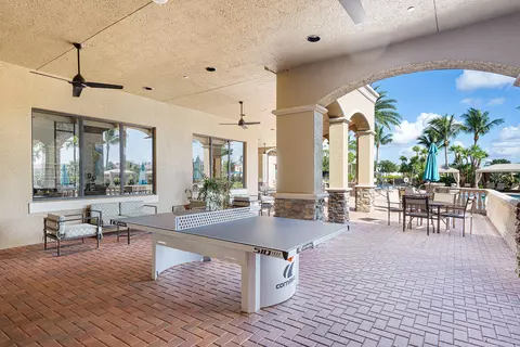 View/Area - 8564 Breezy Oak Way, Boynton Beach, FL 33473 photo 5 of 8
