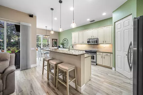Kitchen - 8564 Breezy Oak Way, Boynton Beach, FL 33473 photo 2 of 5