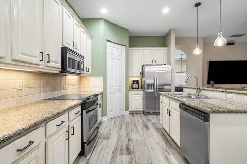 Kitchen - 8564 Breezy Oak Way, Boynton Beach, FL 33473 photo 1 of 5