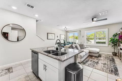 329 SE Halifax Ln, Stuart, FL 34994 photo 8