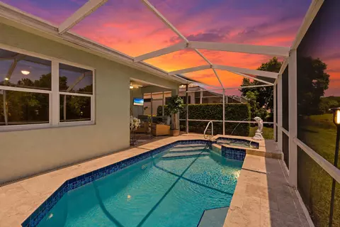 Exterior - 4681 SE Bridgetown Ct, Stuart, FL 34997 photo 8 of 9