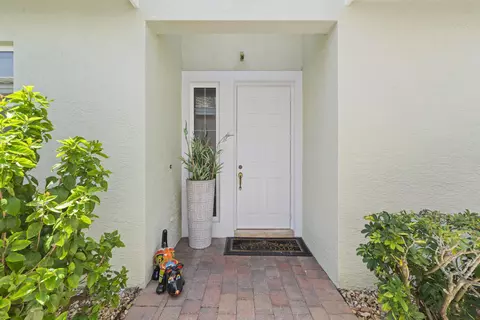 Entry Way - 4681 SE Bridgetown Ct, Stuart, FL 34997 photo 1 of 3