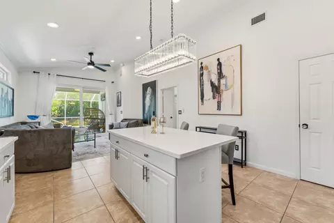 Kitchen - 4681 SE Bridgetown Ct, Stuart, FL 34997 photo 4 of 4
