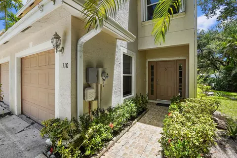 110 Crosswinds Dr, Greenacres, FL 33413