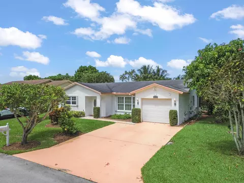 6387 Summer Sky Ln, Greenacres, FL 33463