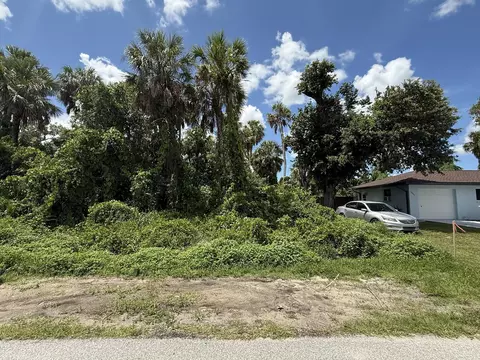 16459 Bauers Ave, Port Charlotte, FL 33954
