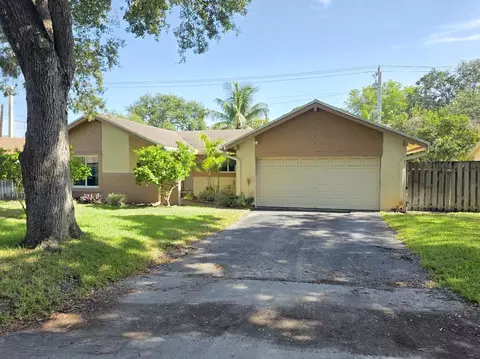 12301 Paseo Way, Hollywood, FL 33026