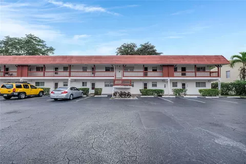 3250 NW 85th Ave #14, Coral Springs, FL 33065