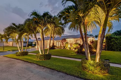 651 Juneberry Ct, Boca Raton, FL 33486