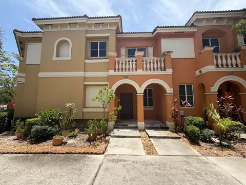 8928 SW 18th St, Miramar, FL 33025