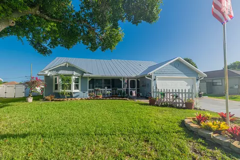 2309 SW Fern Cir, Port Saint Lucie, FL 34953