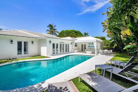 235 Ocean Ter, Palm Beach, FL 33480