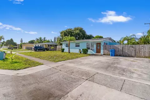 1446 W Jennings St, Lantana, FL 33462