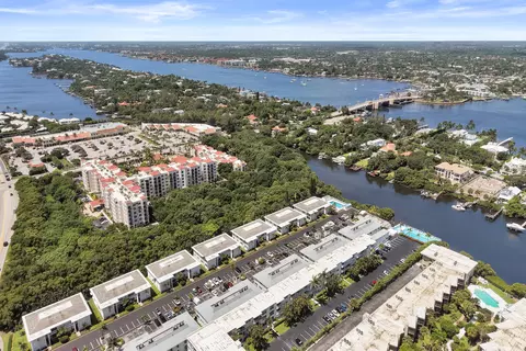 4501 S Ocean Blvd #B3, South Palm Beach, FL 33480