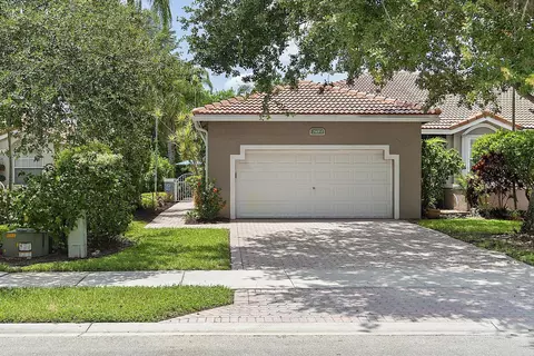 2901 E Aragon Blvd #1, Sunrise, FL 33313