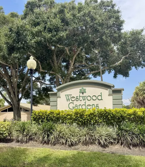 5796 Golden Eagle Cir, Palm Beach Gardens, FL 33418