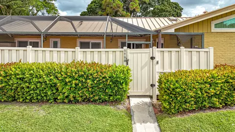 5796 Golden Eagle Cir, Palm Beach Gardens, FL 33418