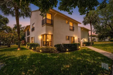 3729 NW 35th St, Coconut Creek, FL 33066