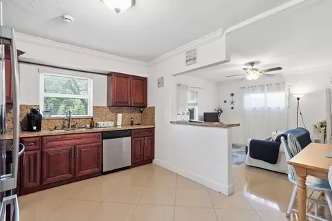 1914 Sheridan St, Hollywood, FL 33020