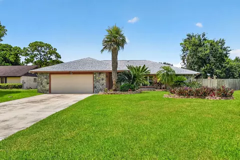 93 Santa Monica Ave, Royal Palm Beach, FL 33411