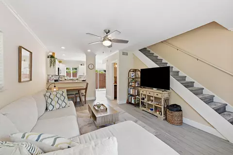 47 NE 20th Ct #1H, Wilton Manors, FL 33305