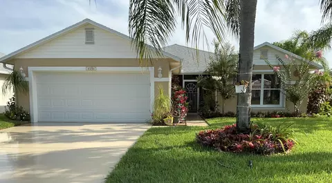 6156 Alexandria Cir, Fort Pierce, FL 34982