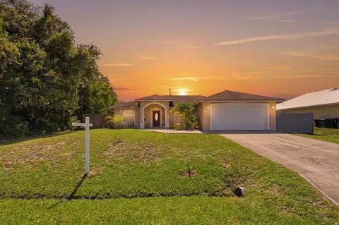 2674 SW Abelard St, Port Saint Lucie, FL 34953