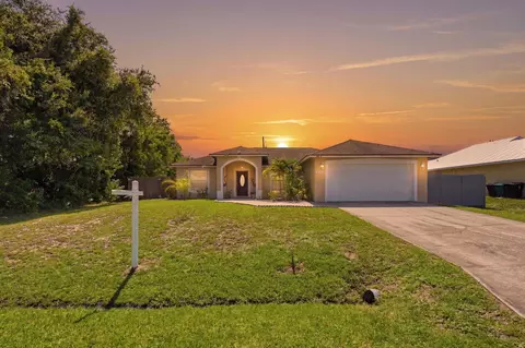 2674 SW Abelard St, Port Saint Lucie, FL 34953