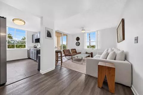 520 SE 5th Ave #2211, Fort Lauderdale, FL 33301